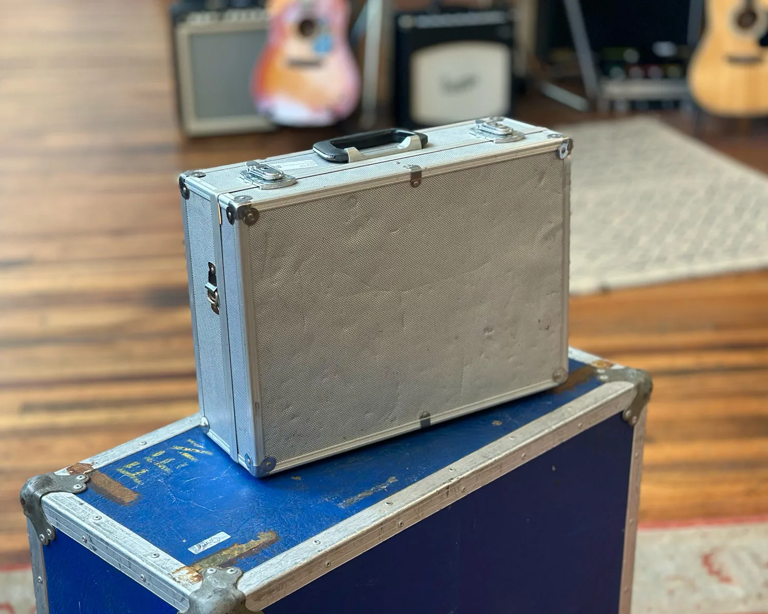 BOSS ME-50 Guitar Multi Effects w/ Flight Case