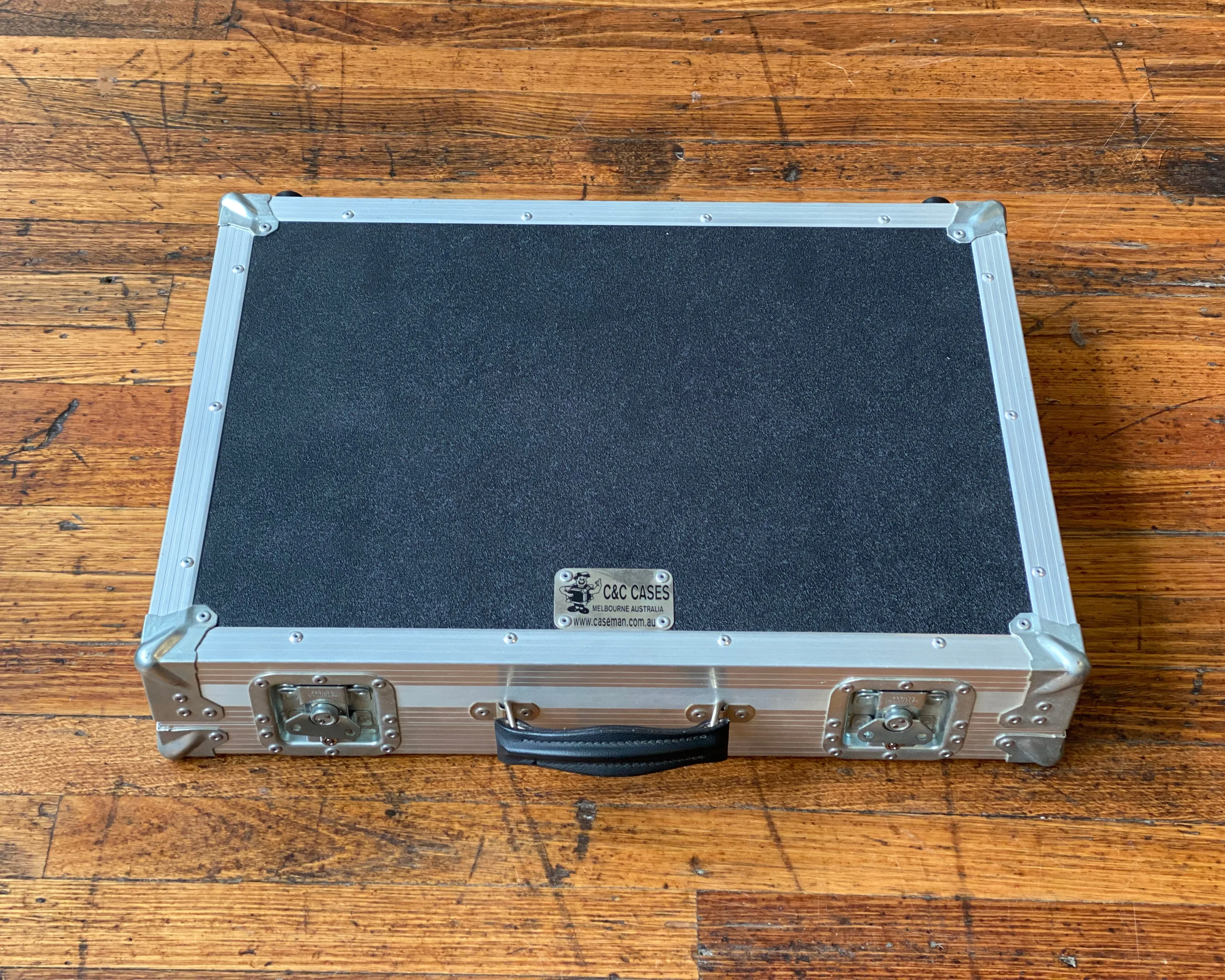 C & C Medium Pedalboard / Flight Case