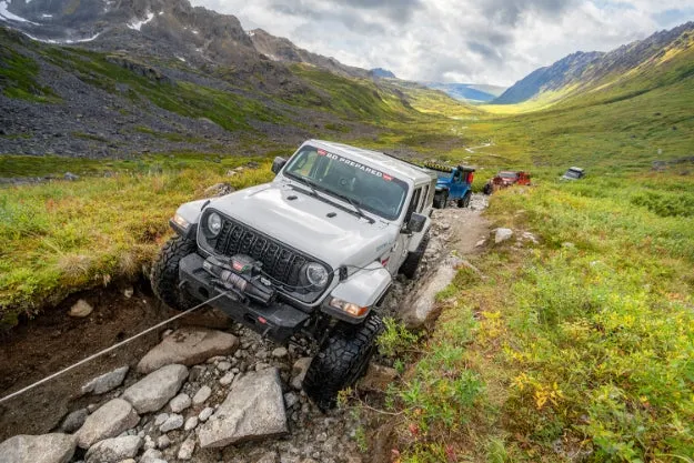 Warn ZEON XP 12-S 12,000lb Recovery Winch with Spydura Synthetic Rope